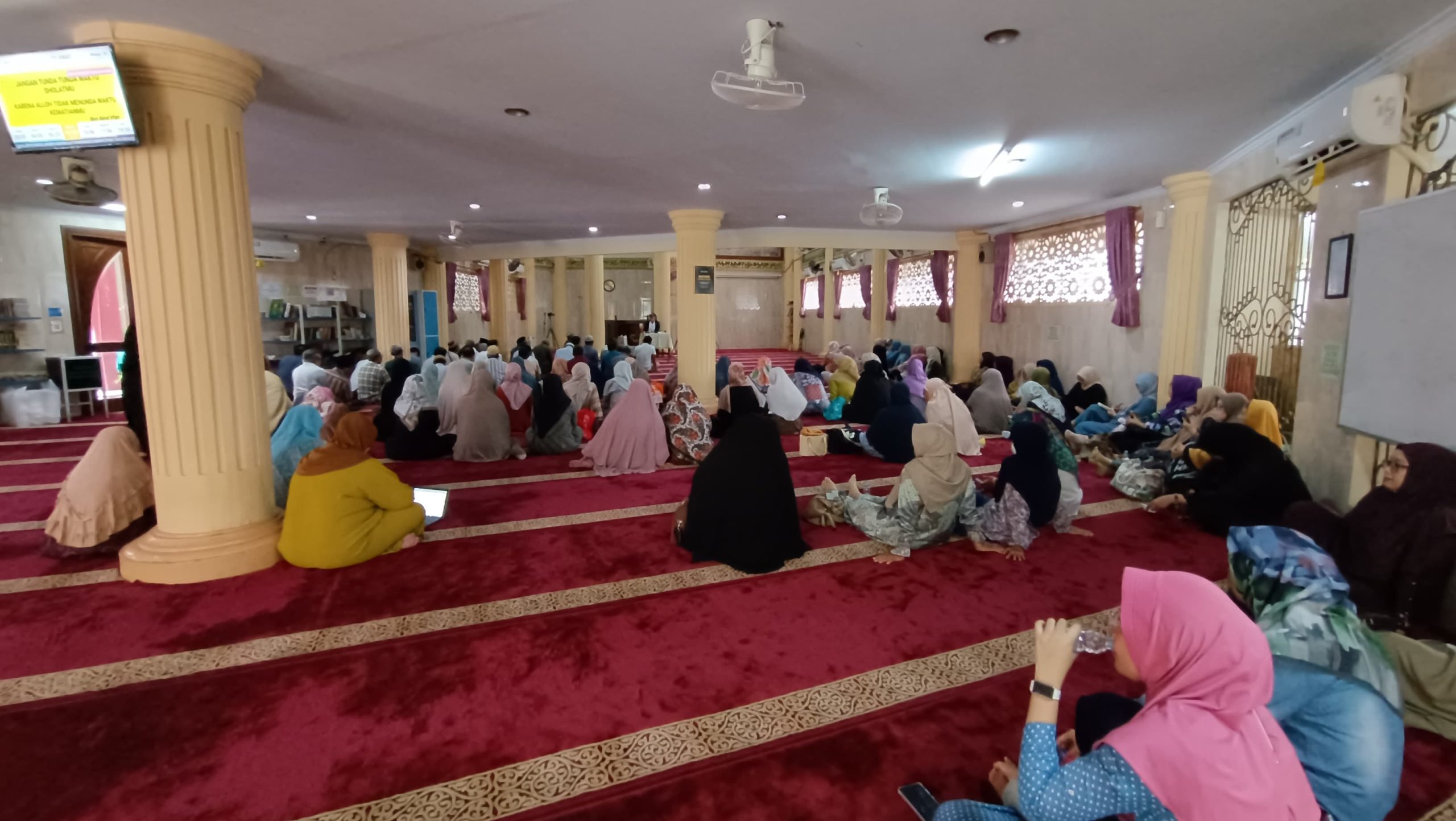 Masjid Darul Irfan SMAN 8 (9)